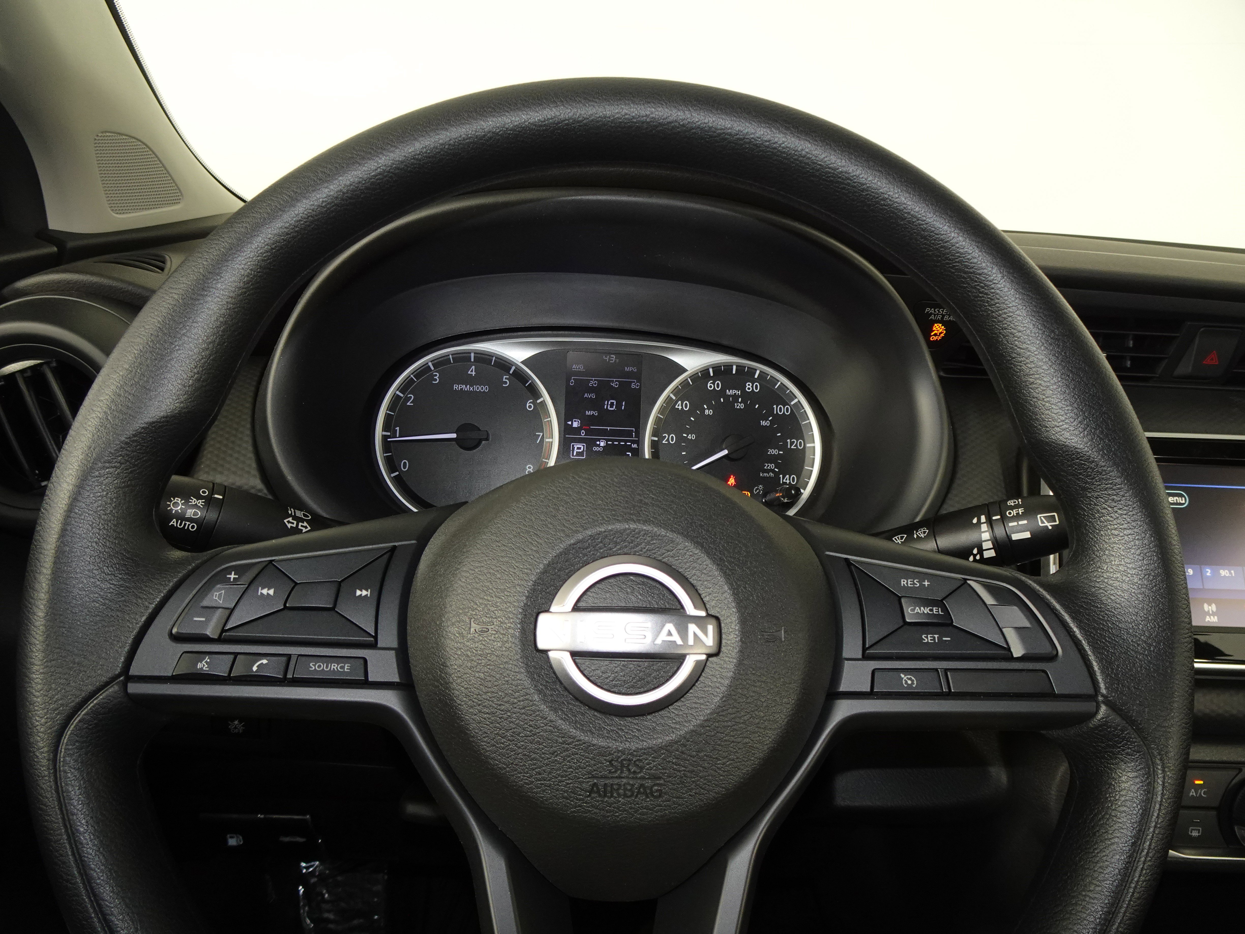 New 2025 Nissan Kicks Play S image 20