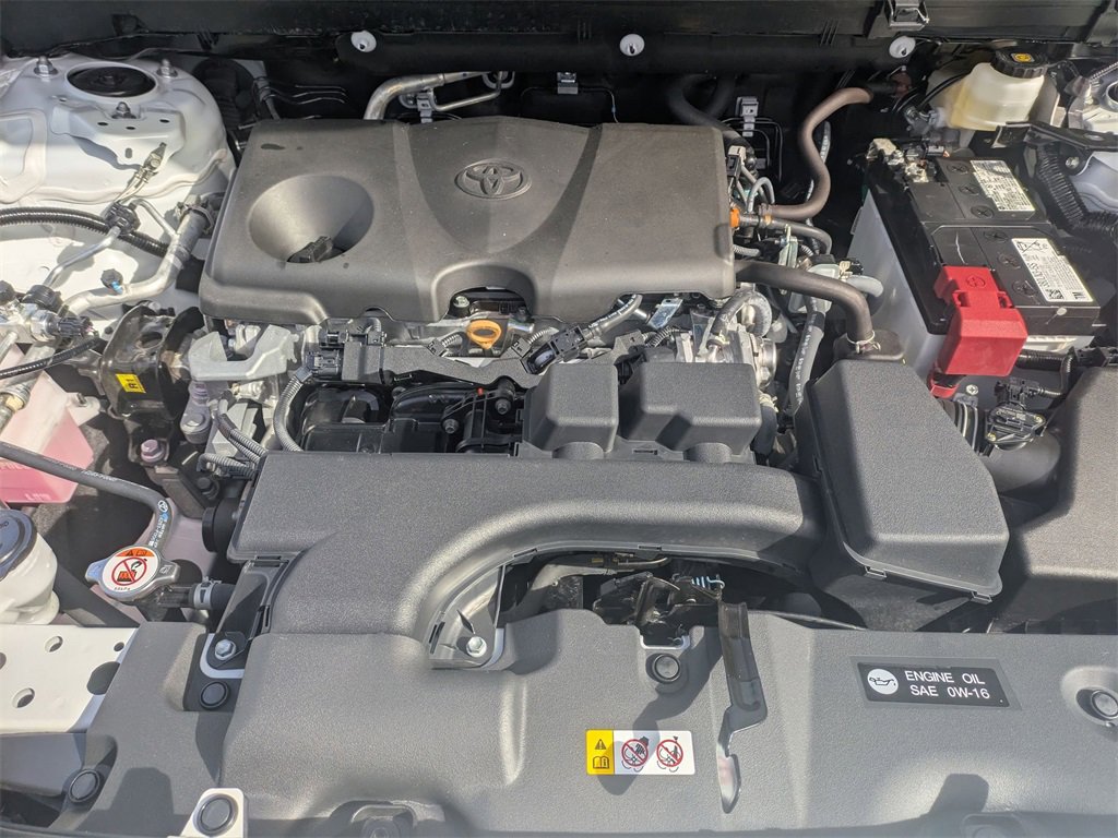 Used 2025 Toyota RAV4 LE image 32