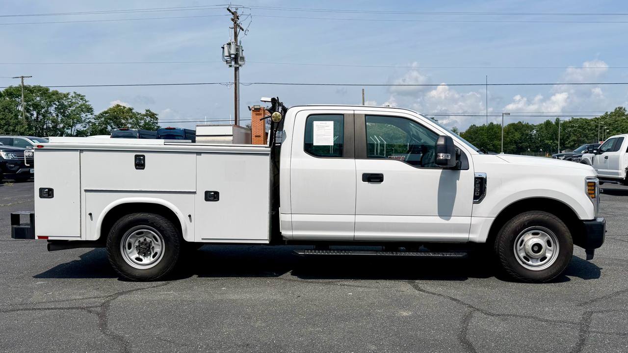 Used 2019 Ford F250 XL w/ Power Equipment Group RWD image 5