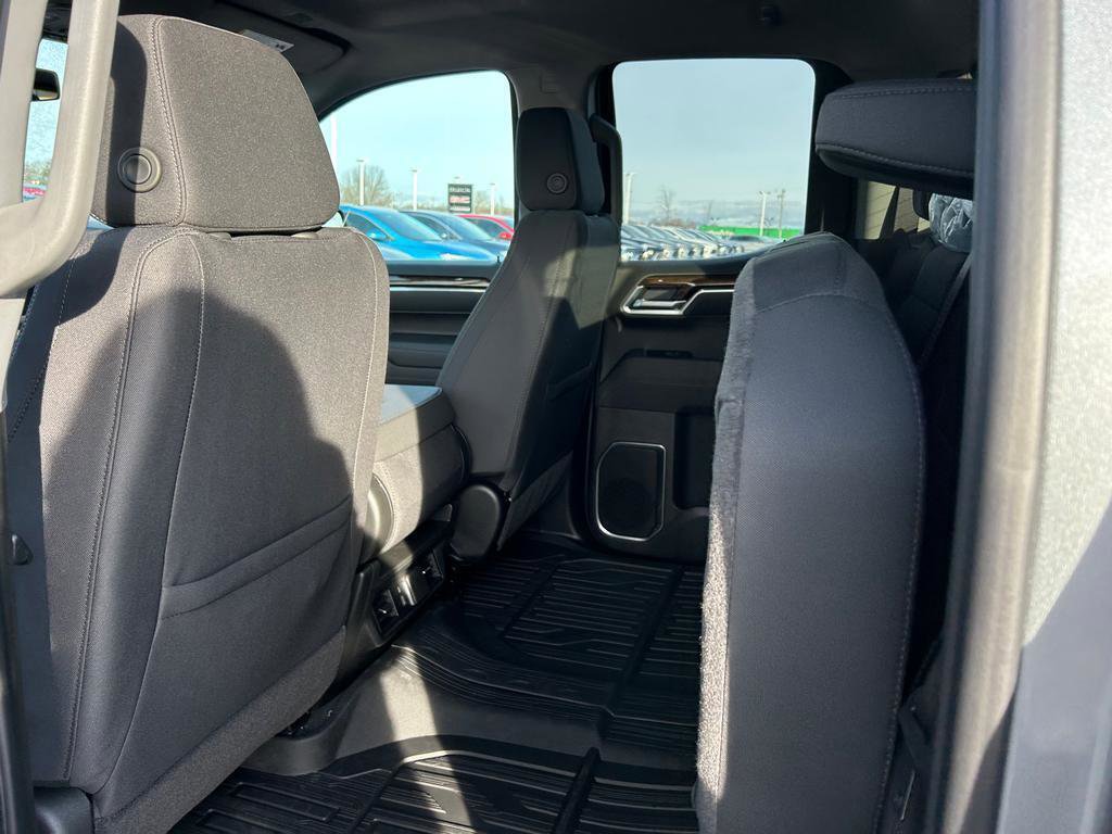 New 2026 GMC Sierra 1500 SLE w/ Preferred Package image 8