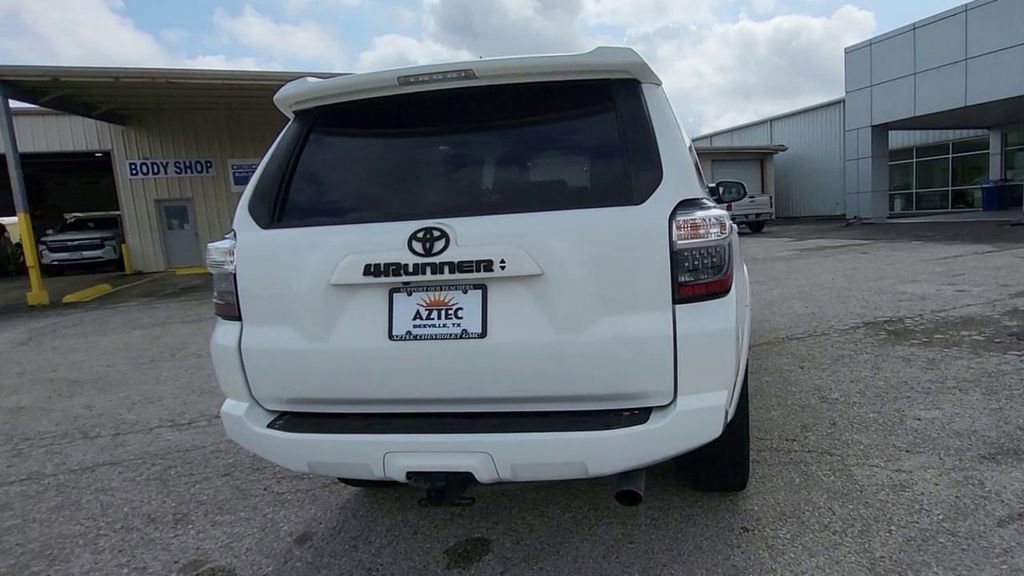 Used 2023 Toyota 4Runner SR5 Premium w/ Moonroof Package AWD/4WD image 7