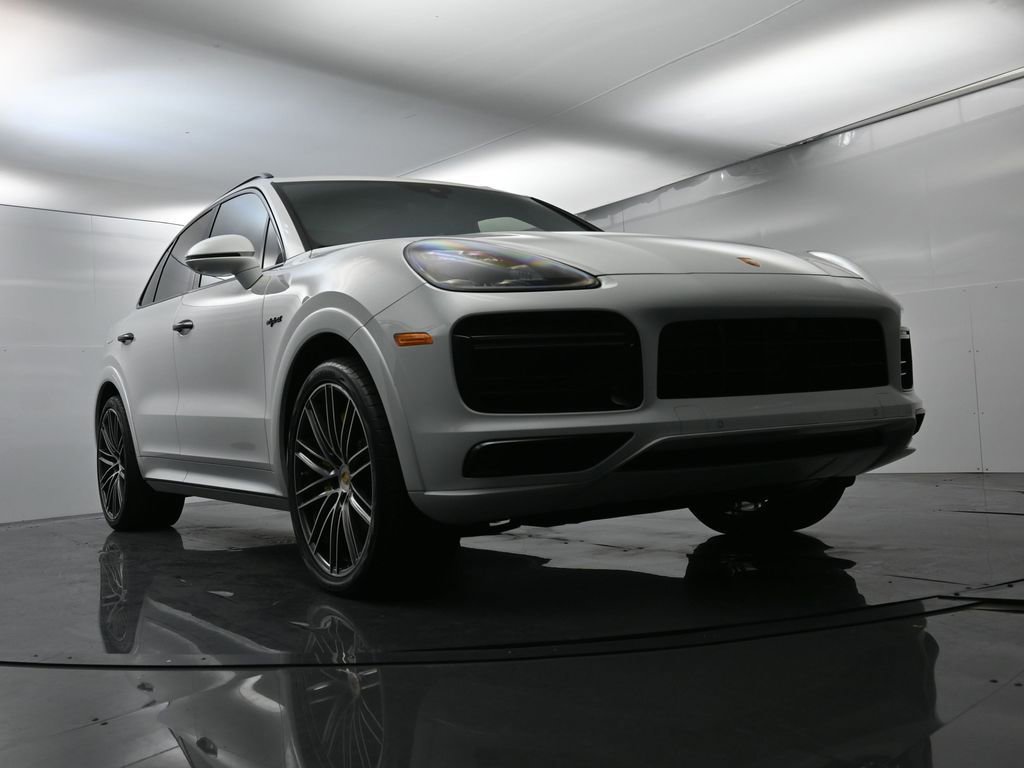 Certified 2022 Porsche Cayenne Turbo S image 59