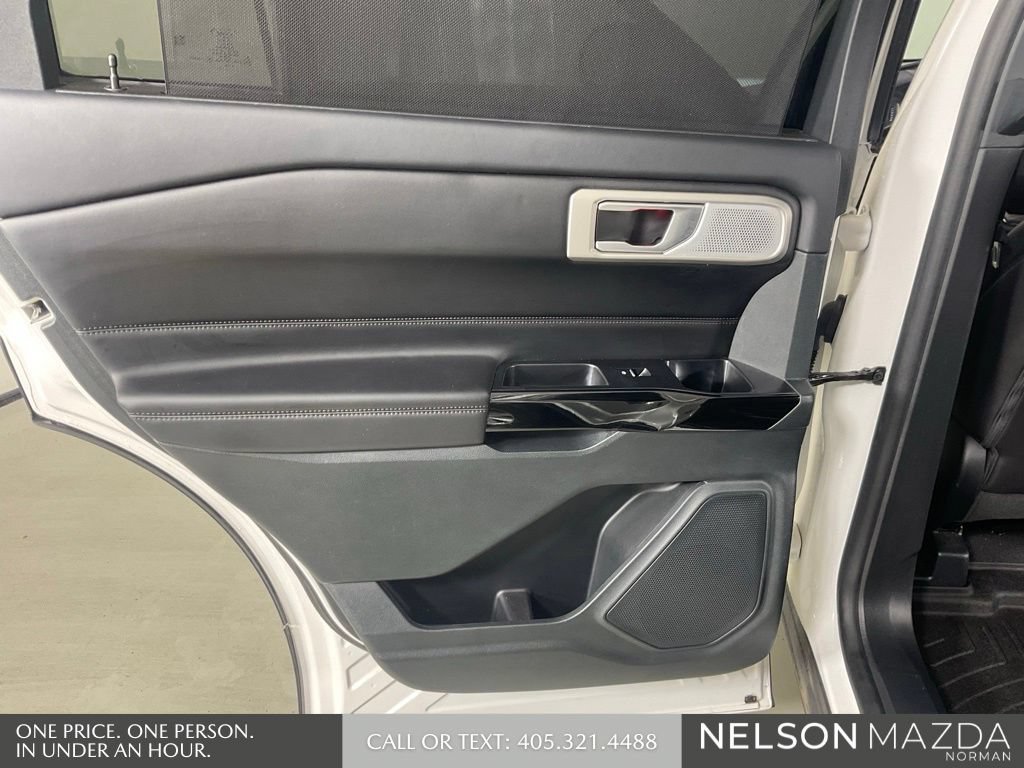 Used 2023 Ford Explorer Platinum w/ Technology Package AWD/4WD image 19