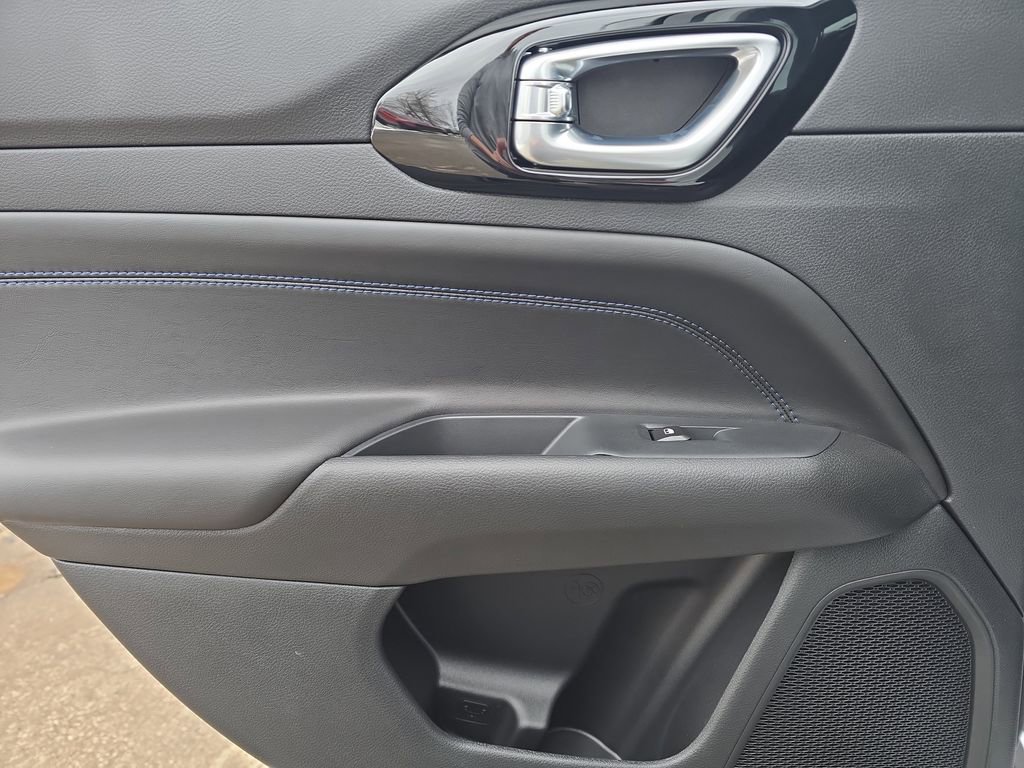 New 2026 Jeep Compass Latitude image 26