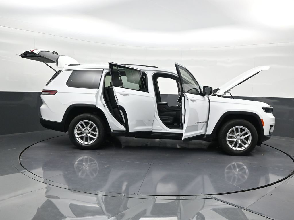 Used 2023 Jeep Grand Cherokee L Laredo image 34