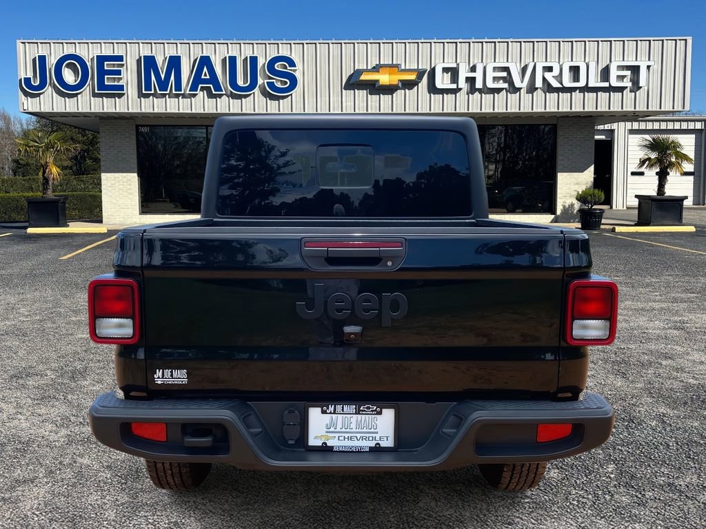 Used 2023 Jeep Gladiator Sport image 6