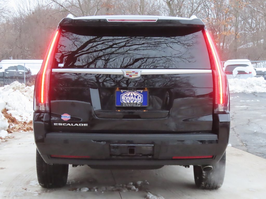 Used 2019 Cadillac Escalade Premium Luxury image 24