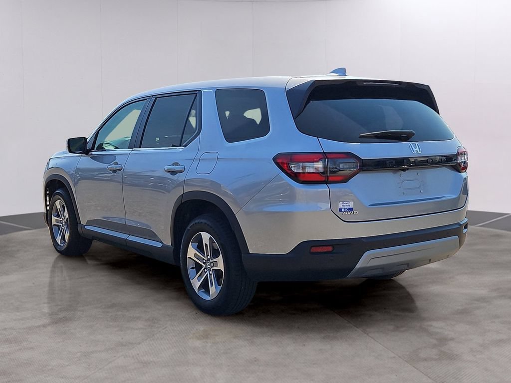 Certified 2025 Honda Pilot EX-L image 6