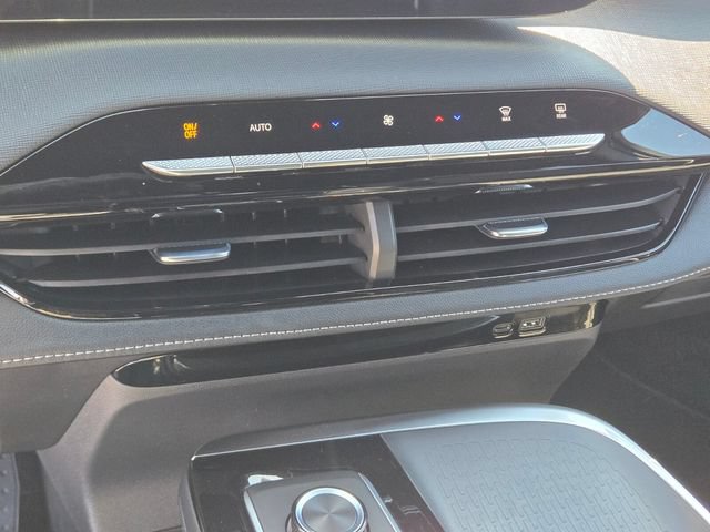 Used 2026 Buick Enclave Preferred FWD image 22