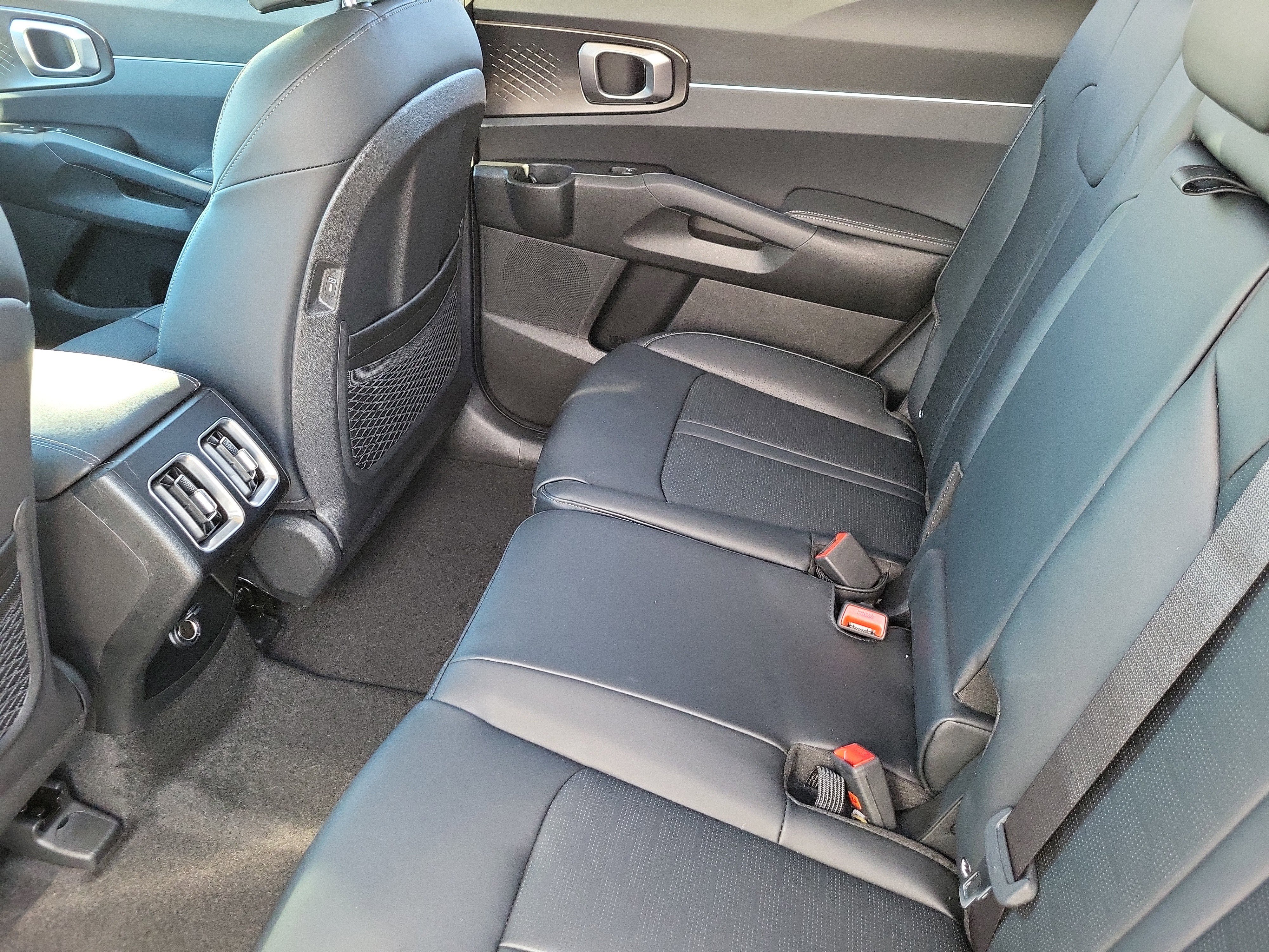 New 2026 Kia Sorento EX image 9