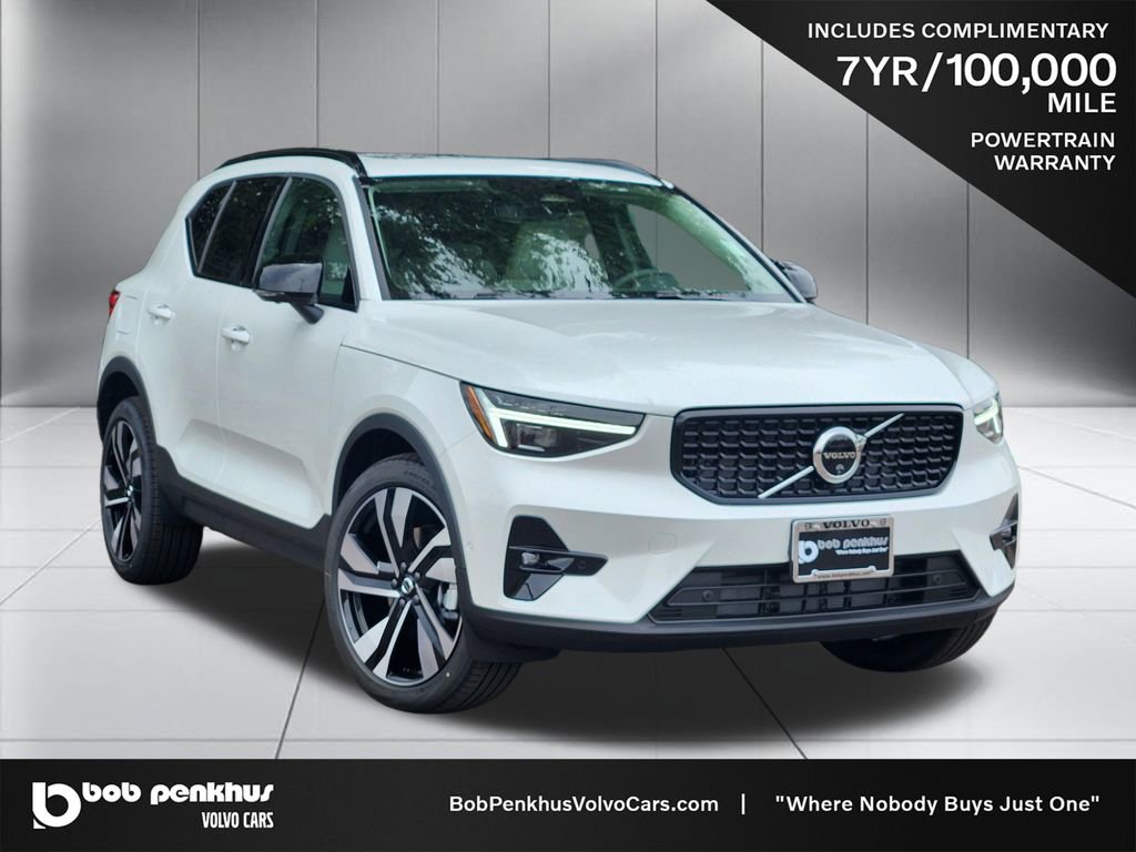 New 2026 Volvo XC40 B5 Ultra w/ Climate Package