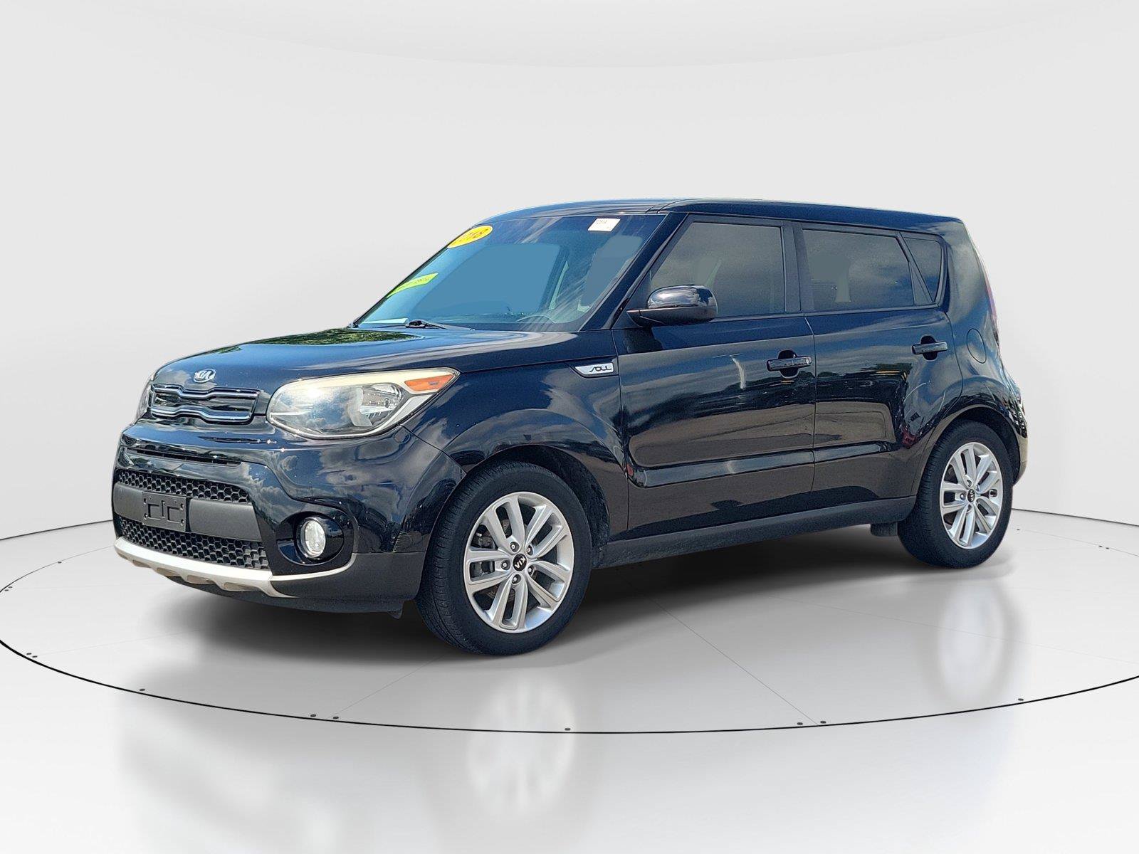 Used 2018 Kia Soul + FWD image 2