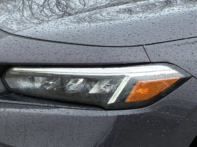 Used 2024 Honda Civic EX-L image 10
