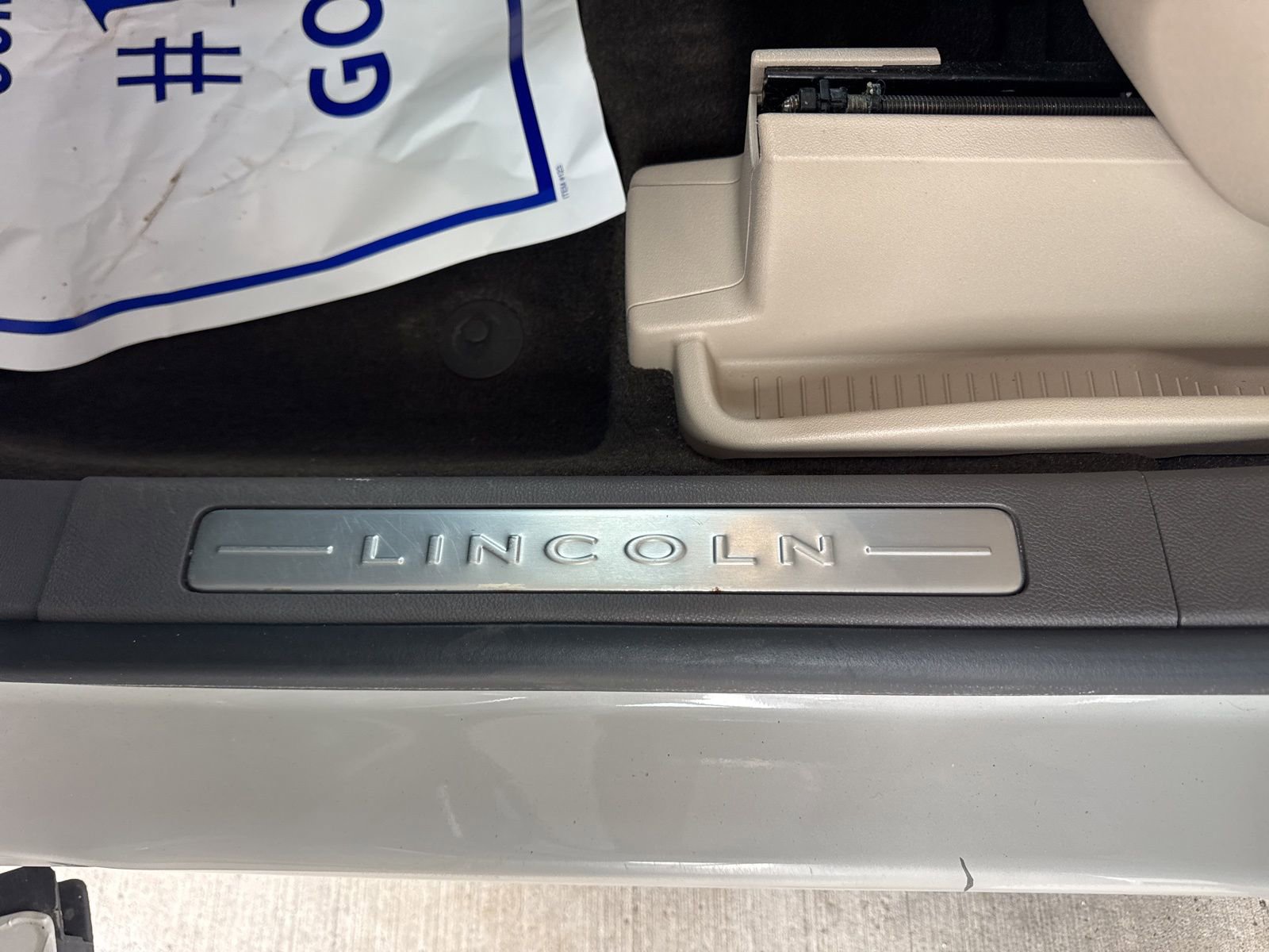 Used 2023 Lincoln Nautilus FWD w/ Premium Package image 21