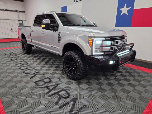 Used 2017 Ford F250 Platinum w/ Platinum Ultimate Package AWD/4WD image 24