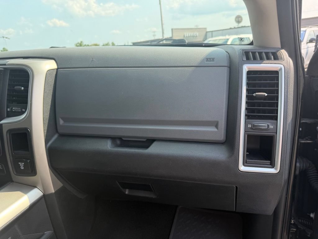 Used 2015 RAM 1500 Big Horn RWD image 34