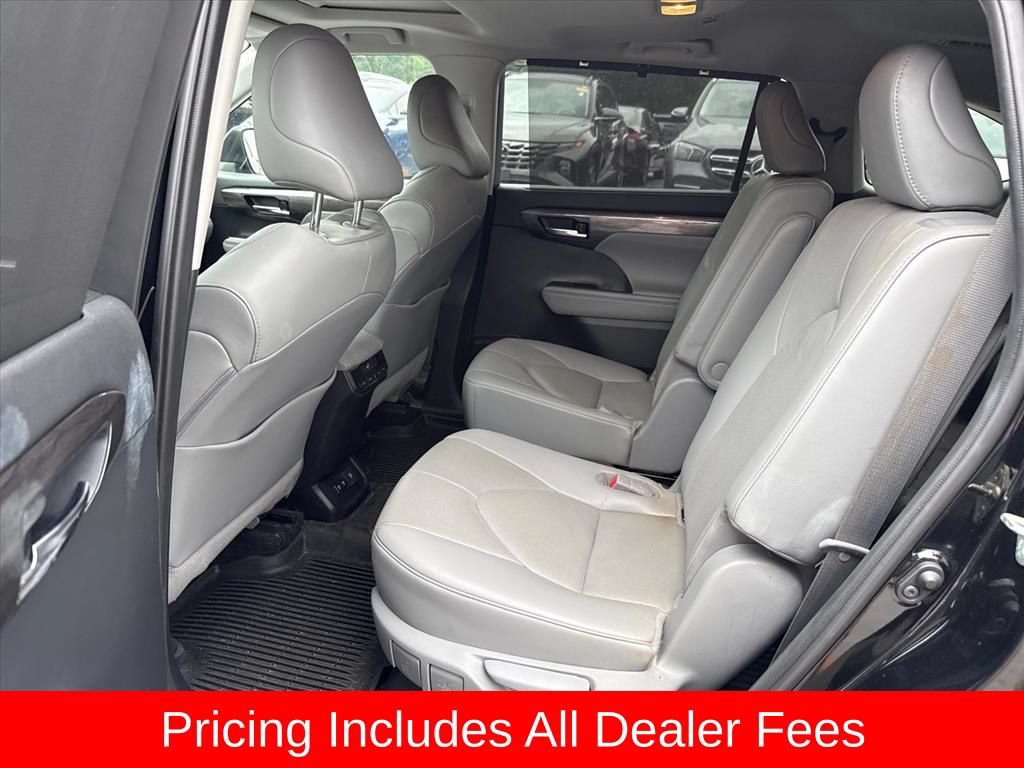 Used 2020 Toyota Highlander Limited AWD/4WD image 10