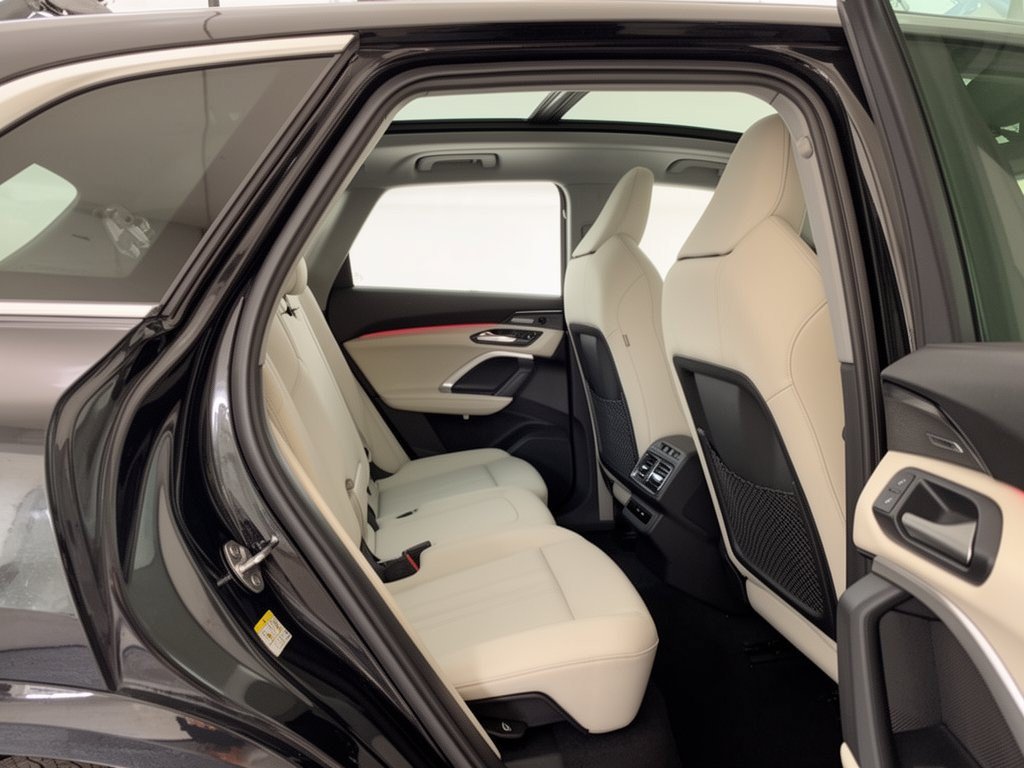 Certified 2025 Audi Q5 Premium w/ Premium Plus AWD/4WD image 29
