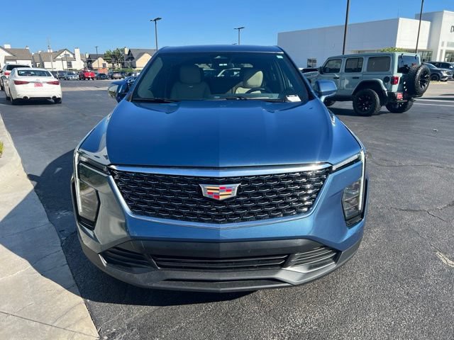 Certified 2024 Cadillac XT4 Luxury FWD image 8