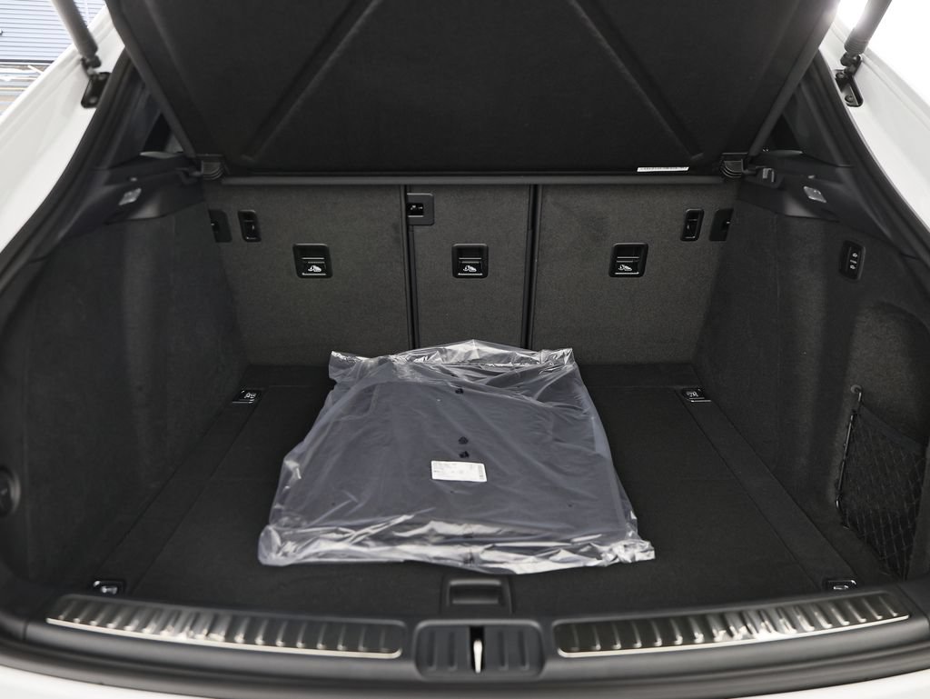 New 2026 Porsche Macan S AWD/4WD image 31