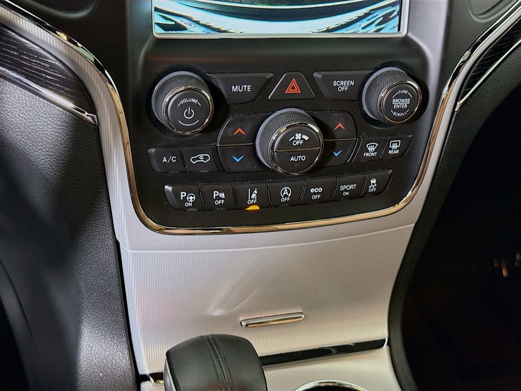 Used 2018 Jeep Grand Cherokee Summit AWD/4WD image 8