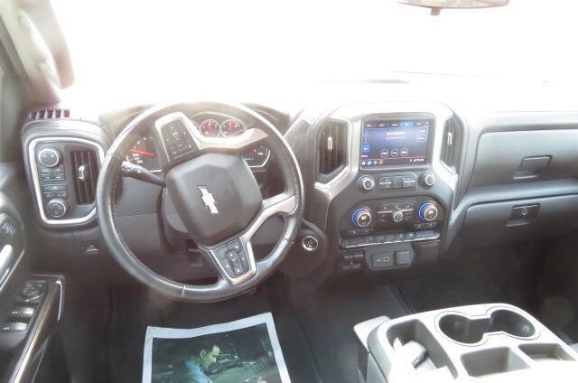 Used 2019 Chevrolet Silverado 1500 LT w/ All-Star Edition image 13