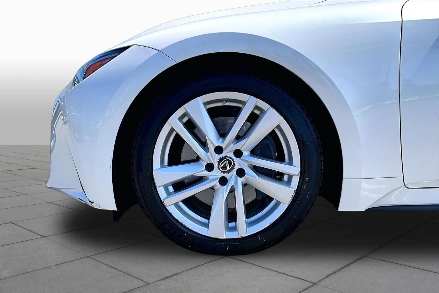 Used 2021 Lexus IS 300 w/ Comfort Package RWD image 10