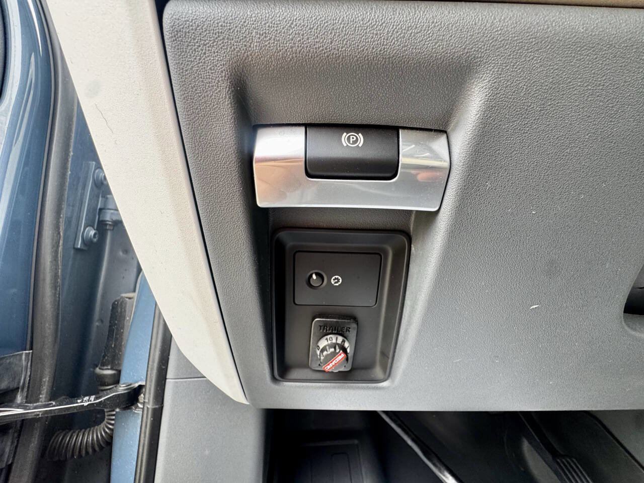 Used 2020 Land Rover Defender 110 SE image 22