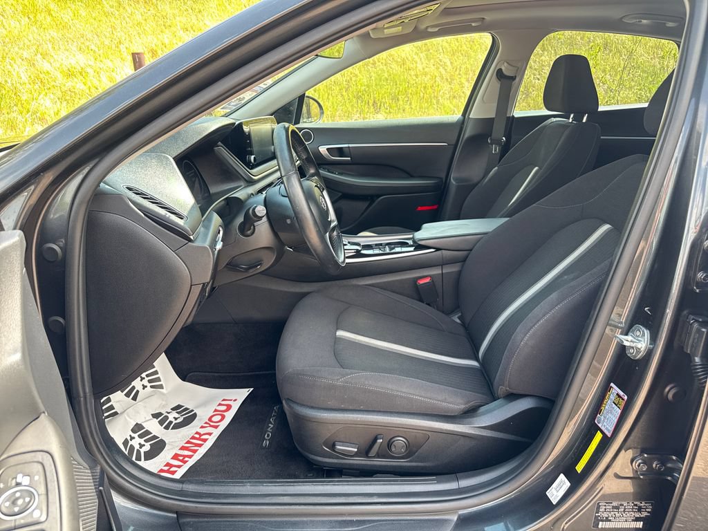 Used 2022 Hyundai Sonata SEL w/ Convenience Package FWD image 11