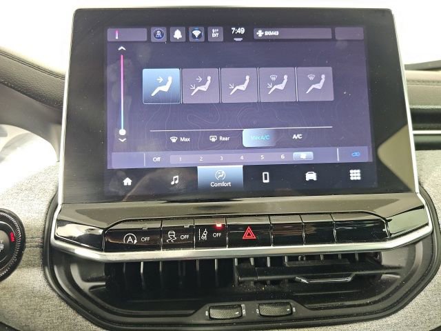 Certified 2024 Jeep Compass Latitude image 20