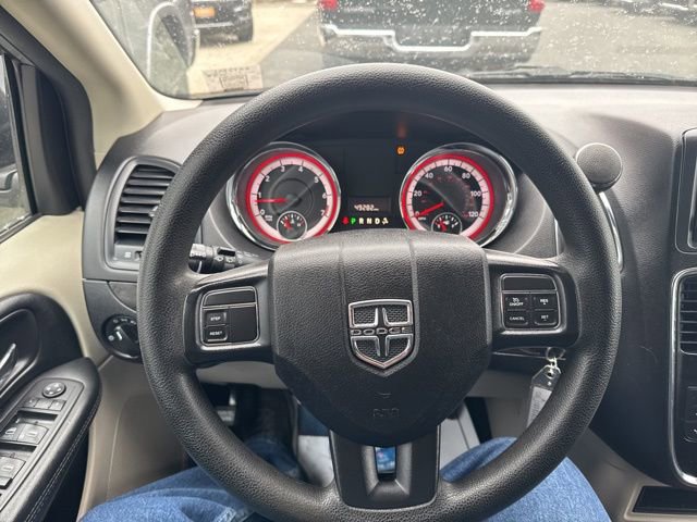 Certified 2019 Dodge Grand Caravan SE image 16