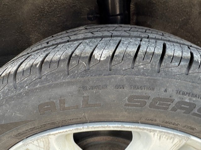 Used 2015 Chrysler 200 Limited image 34