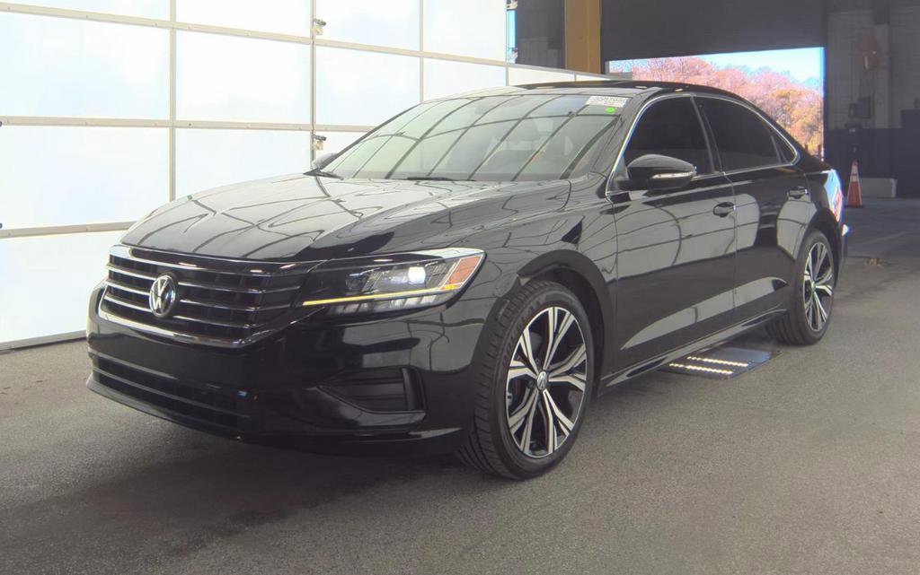 Used 2022 Volkswagen Passat 2.0T SE image 3