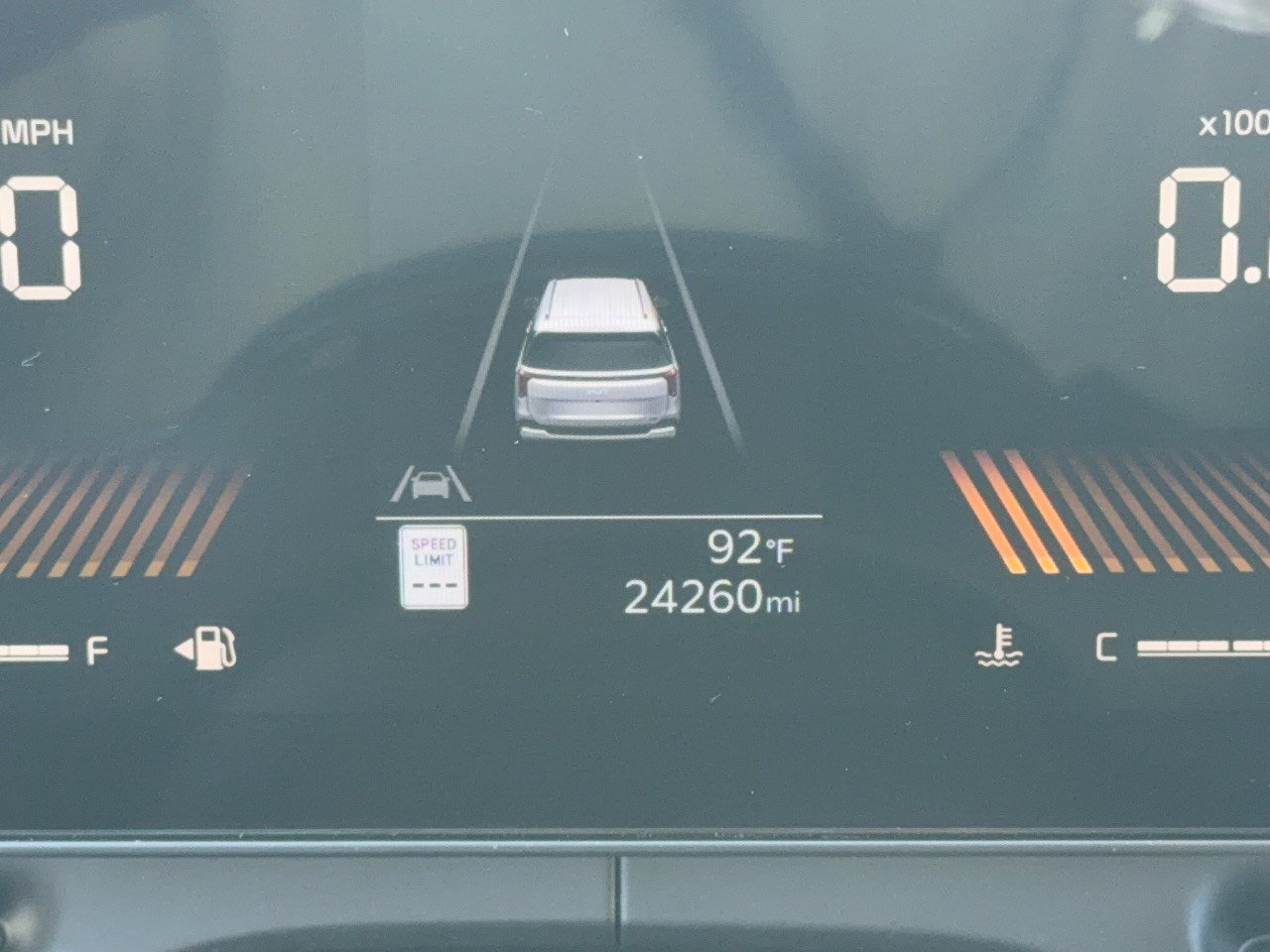 Used 2026 Kia Carnival FWD image 26