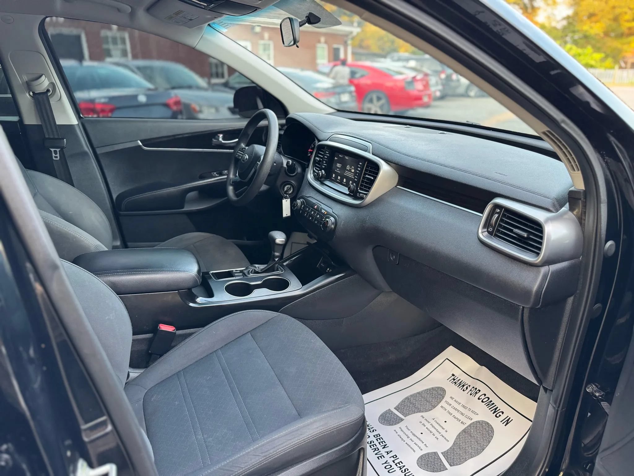 Used 2019 Kia Sorento L FWD image 31