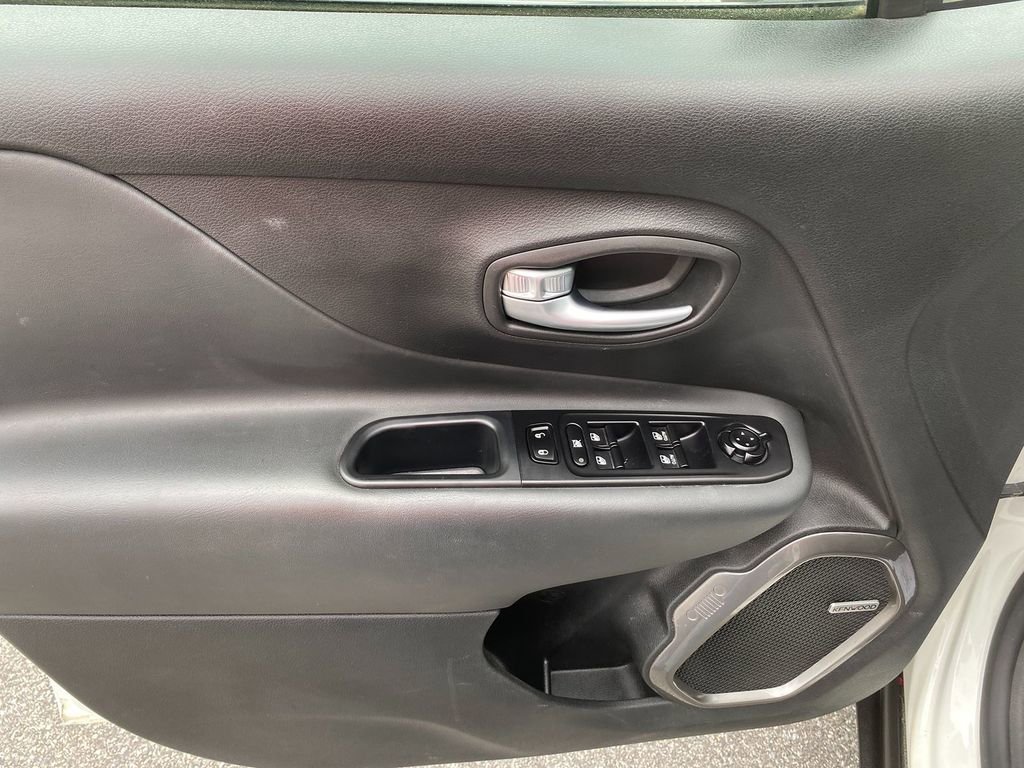 Used 2021 Jeep Renegade Limited w/ Sun & Sound Group image 11