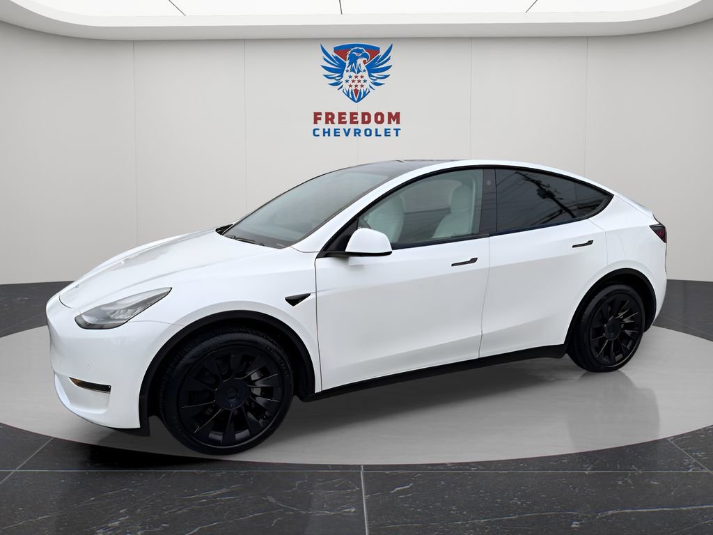 Used 2021 Tesla Model Y Long Range image 2