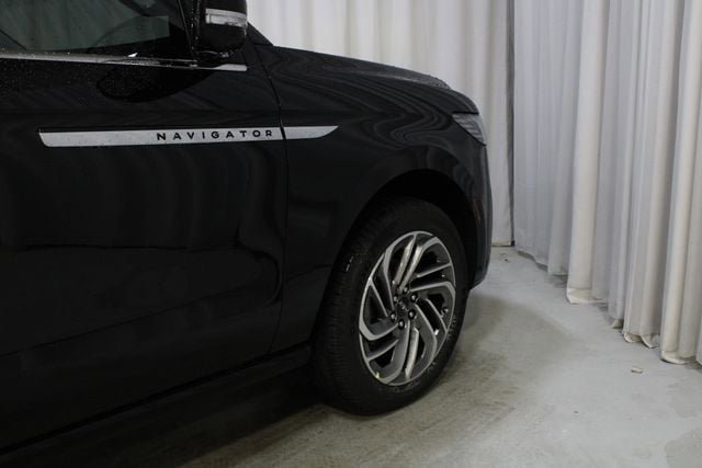 New 2026 Lincoln Navigator L Reserve AWD/4WD image 55