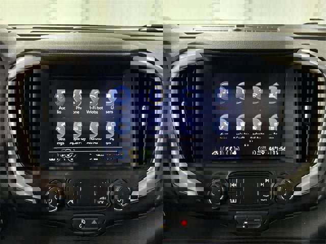 Certified 2024 GMC Terrain SLT image 13