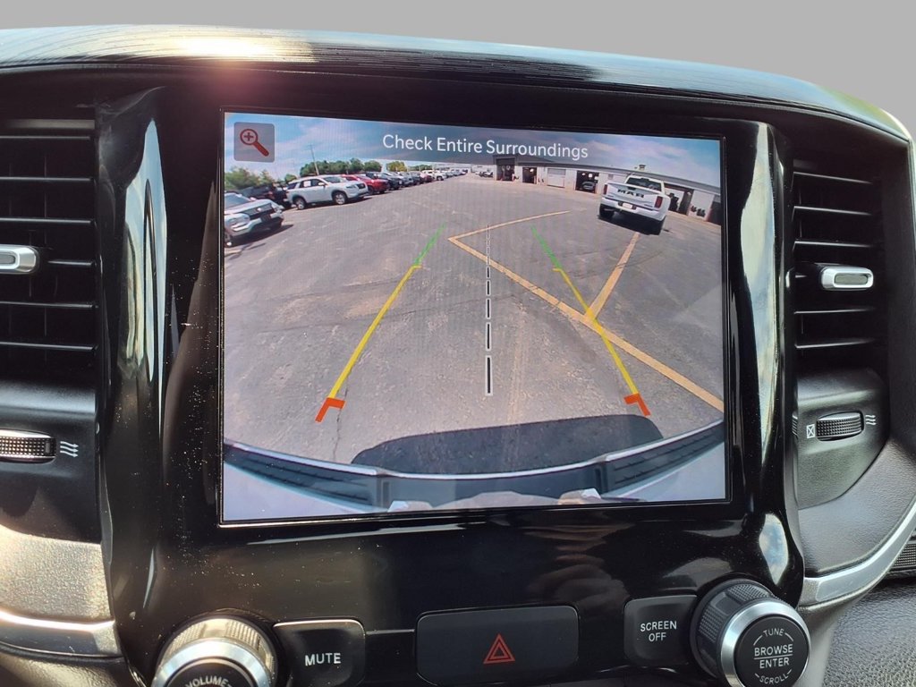 Used 2023 RAM 1500 Laramie w/ Off Road Group AWD/4WD image 6