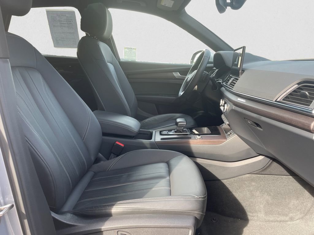 Used 2022 Audi Q5 2.0T Premium w/ Convenience Package image 15