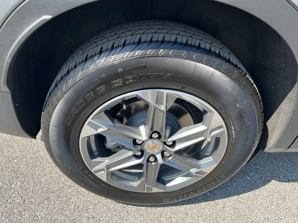 Used 2025 Chevrolet Blazer LT image 12
