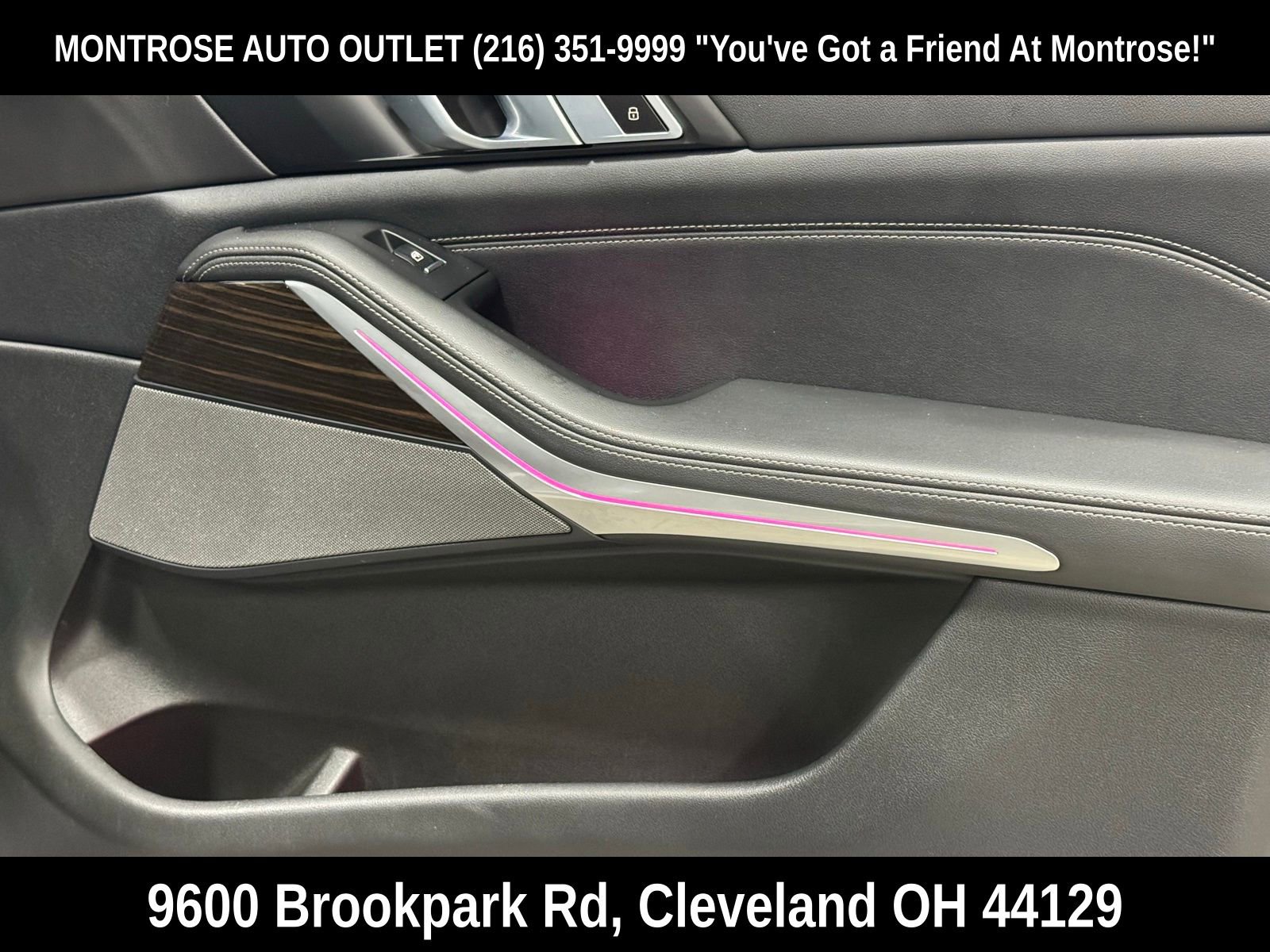 Used 2024 BMW X5 xDrive40i w/ Premium Package image 52