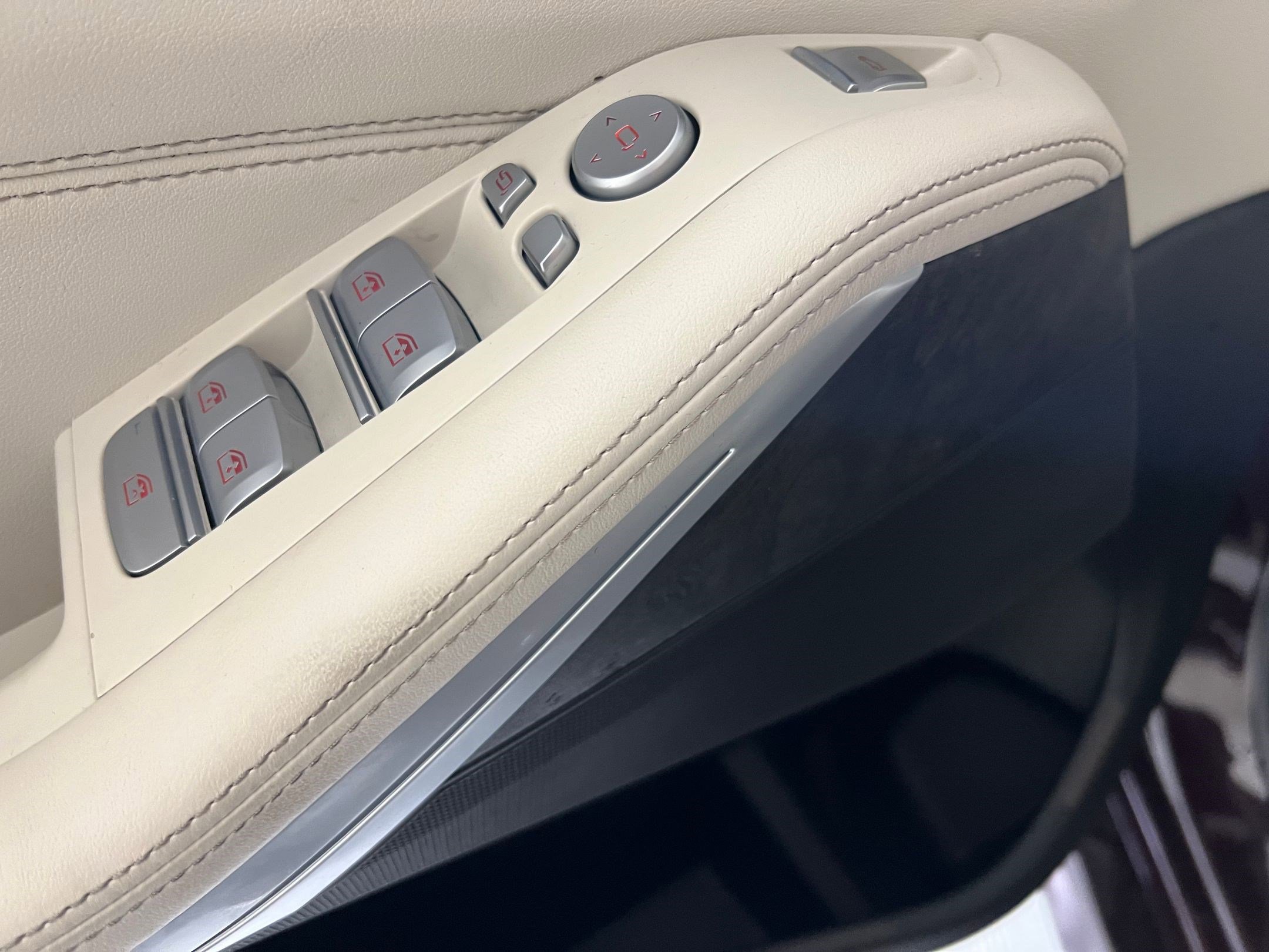 Certified 2024 BMW X7 xDrive40i w/ M Sport Package image 24