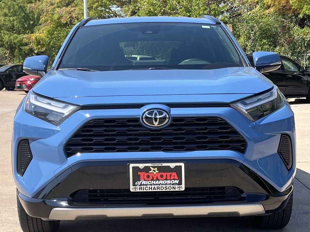 Used 2025 Toyota RAV4 SE AWD/4WD image 7