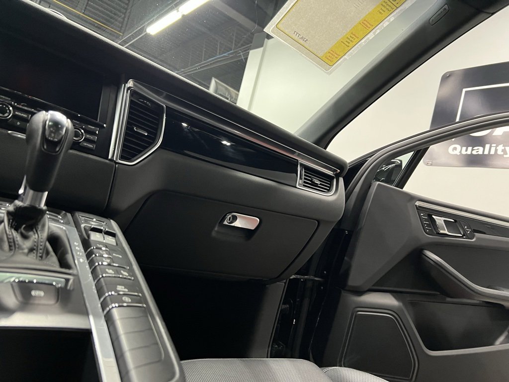 Used 2015 Porsche Macan S image 44