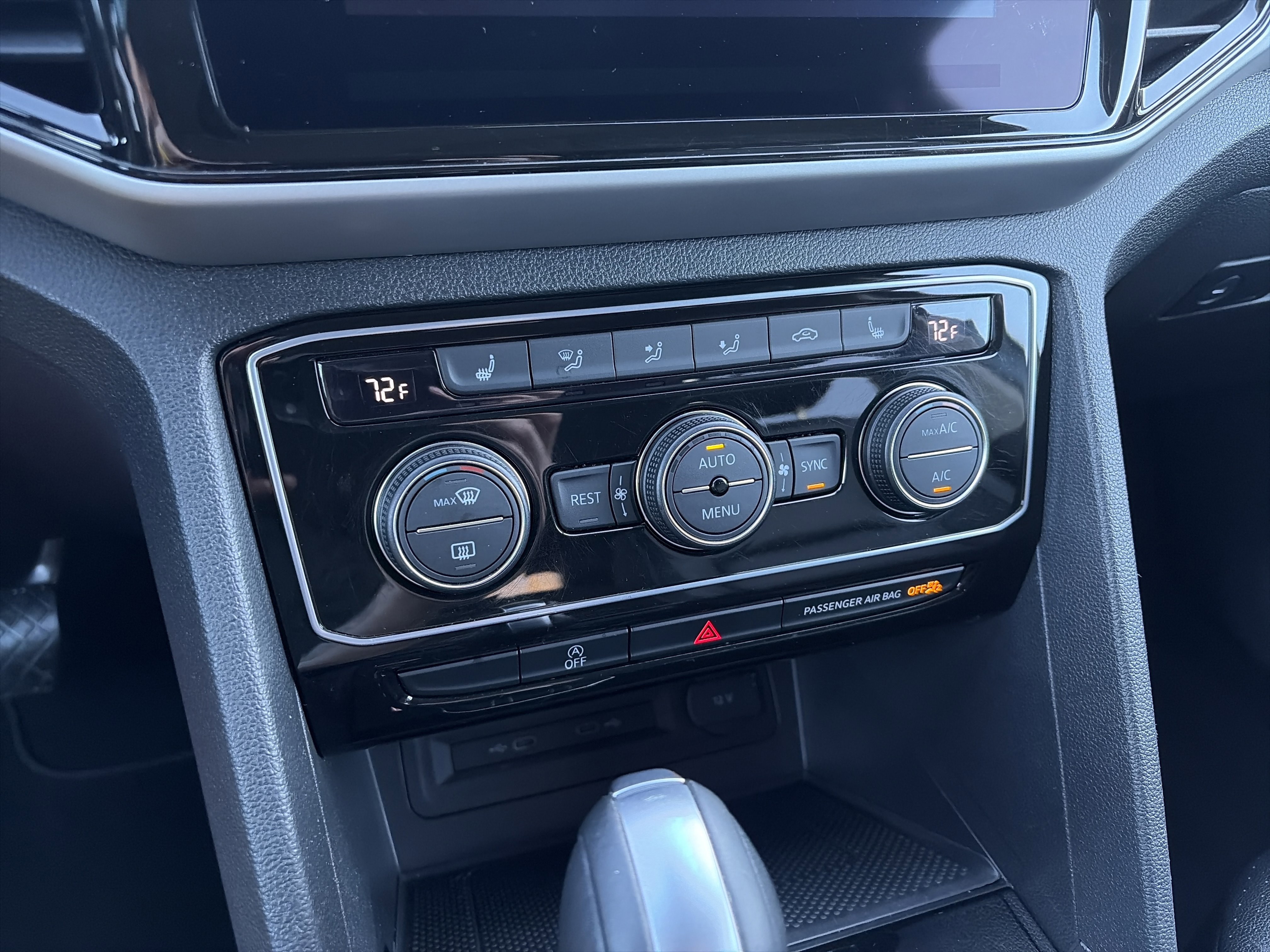 Used 2023 Volkswagen Atlas SE w/ Panoramic Sunroof Package image 21