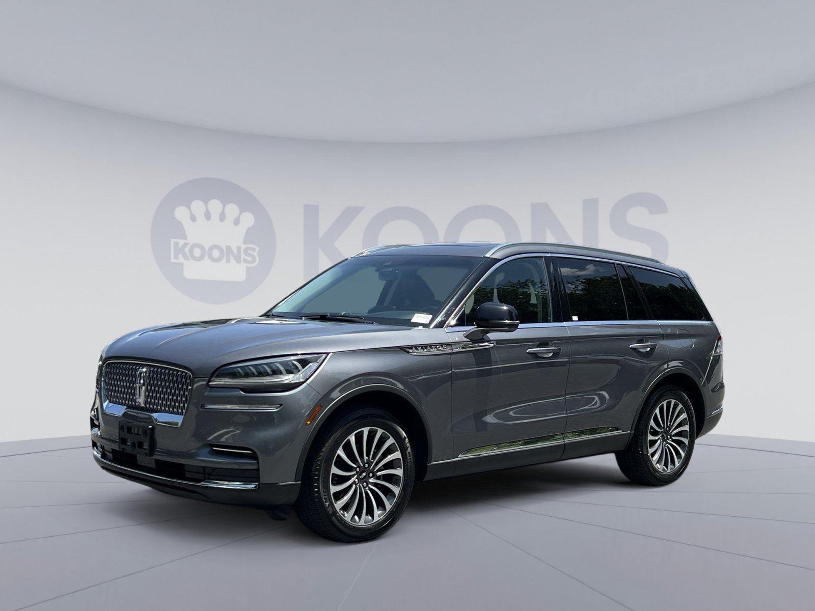 Used 2024 Lincoln Aviator Reserve AWD/4WD image 1
