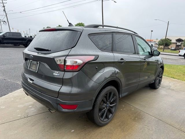 Used 2018 Ford Escape SE w/ SE Sport Appearance Package AWD/4WD image 12