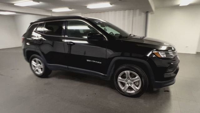 Used 2024 Jeep Compass Latitude AWD/4WD image 2